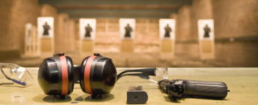 Стрельба в пневматическом тире