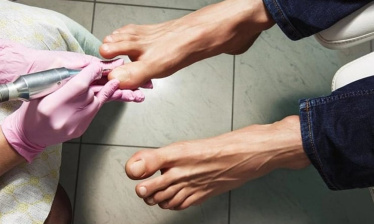 Мужской педикюр