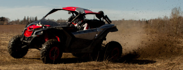 Поездка на багги по сосновому лесу для компании (30 минут)